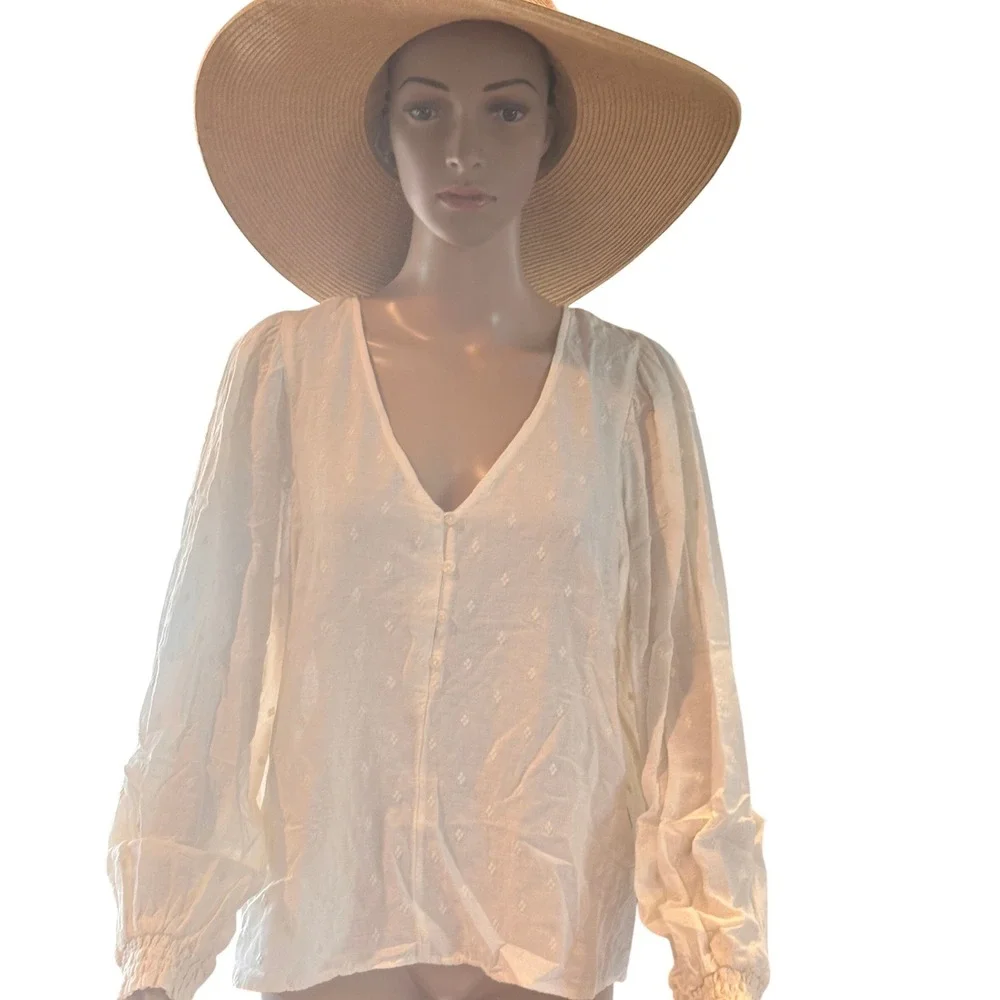 Old Navy Womens White Clip Dot V-Neck Button Front Blouse Long Sleeve Size‎ L